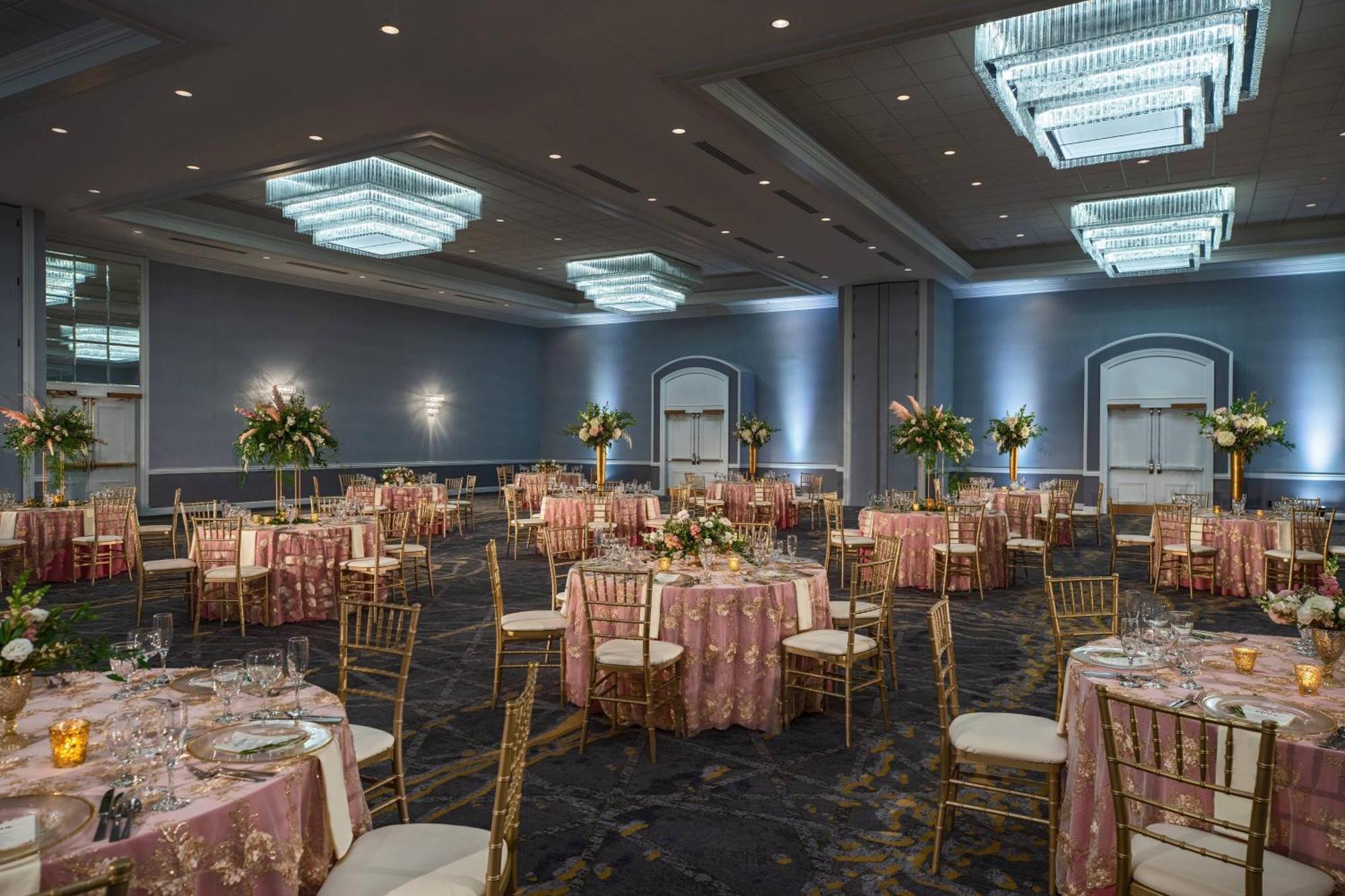 Renaissance Columbus Downtown Hotel Екстер'єр фото